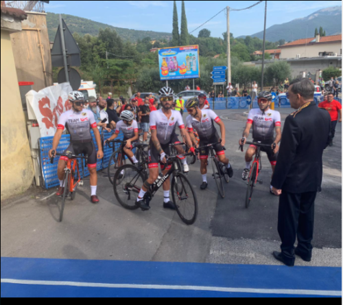 Fastest solo, non-drafting, 100 mile (160.9km) cycle ride