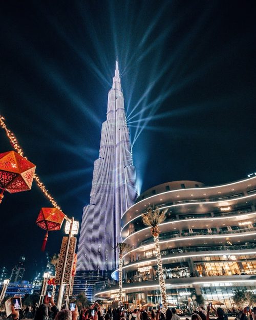 THE TALLEST BUILDING IN THE WORLD.