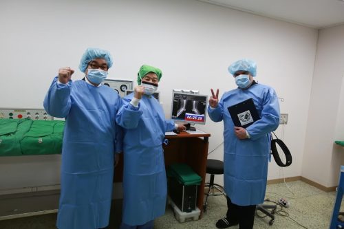 The Most Total Knee Replacements performed with Minimal Invasive Surgery